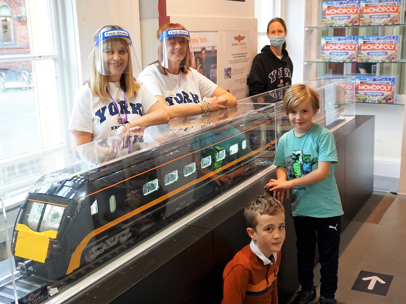 Lego Grand Central train in the Make It York visitors' centre